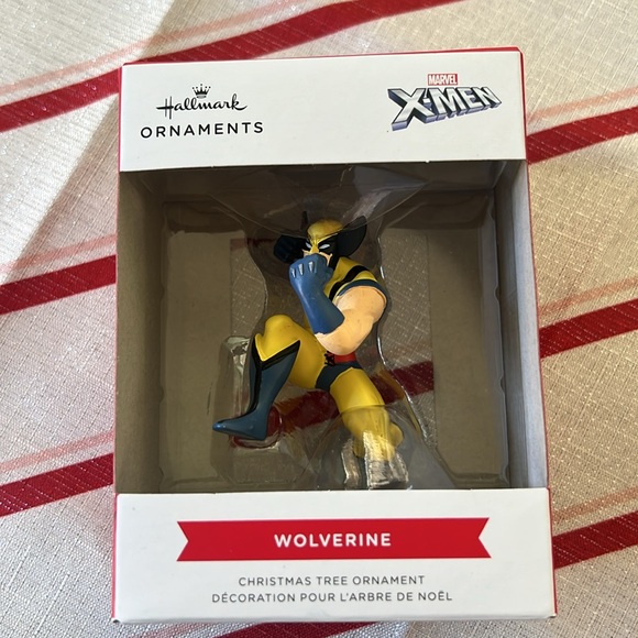 Wolverine and Deadpool Hallmark ornament set - Picture 6 of 6